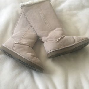Forever21 furry boots